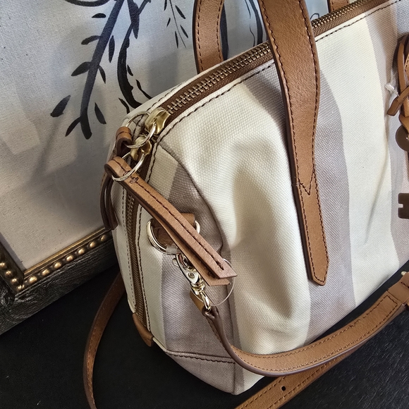 Fossil Women's Neutral Striped Sydney Satchel Crossbody Bag - Picture 3 of 9
